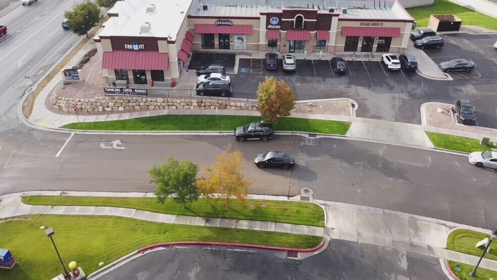 More Photos Of 25 N Hillcrest Dr, Saratoga Springs Storefront For Lease