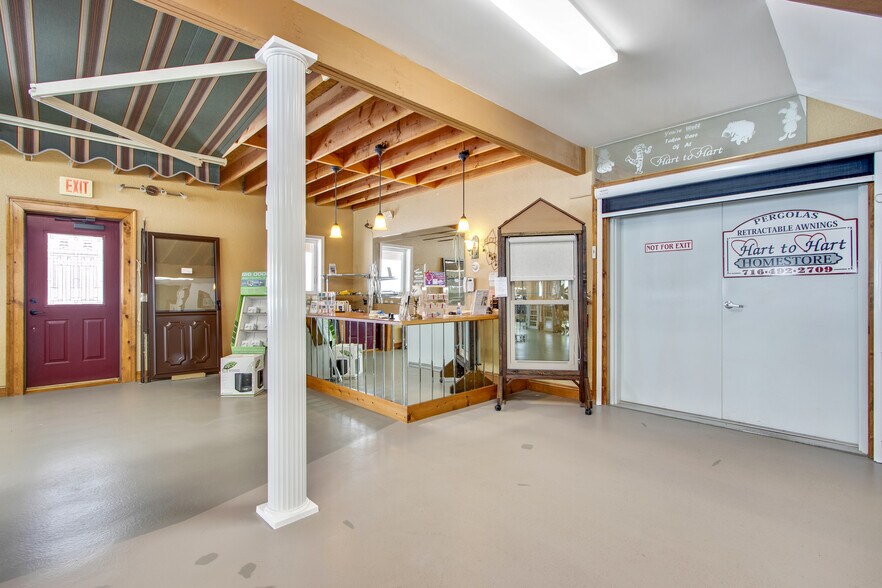 More Photos Of 13520 Currier Sardinia Rd, Chaffee Freestanding For Lease