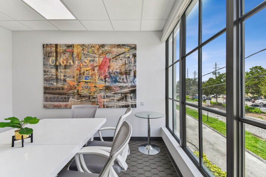 More Photos Of 1925 E 6th Ave, Tampa Office For Sale