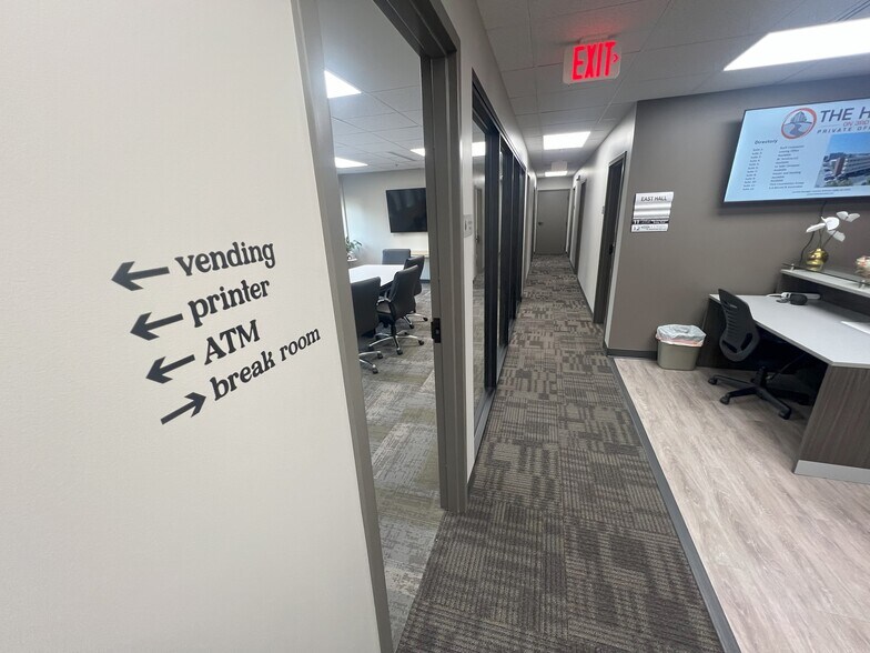 More Photos Of 300 3rd Ave SE, Rochester Coworking Space