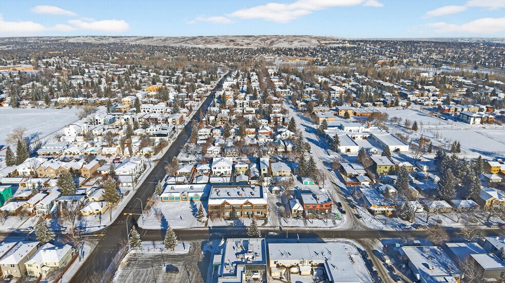 More Photos Of 1910 20th Ave NW, Calgary Office For Sale