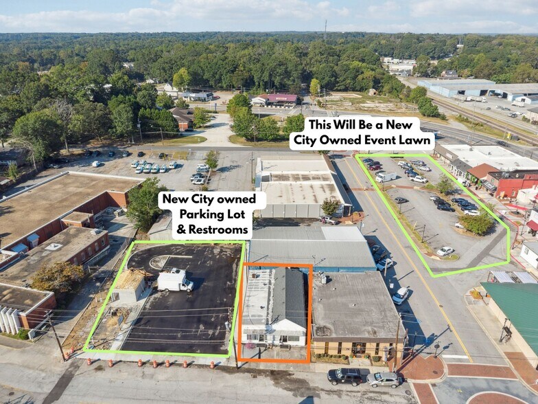 More Photos Of 5866 Love St, Austell Storefront For Sale