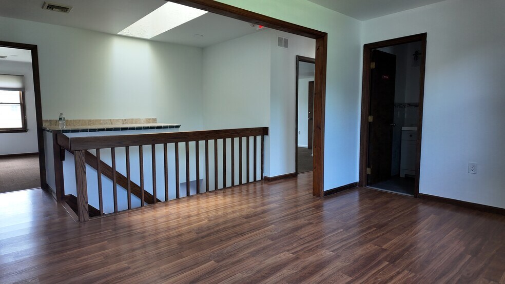 More Photos Of 33 N Main St, Marlboro Office For Lease
