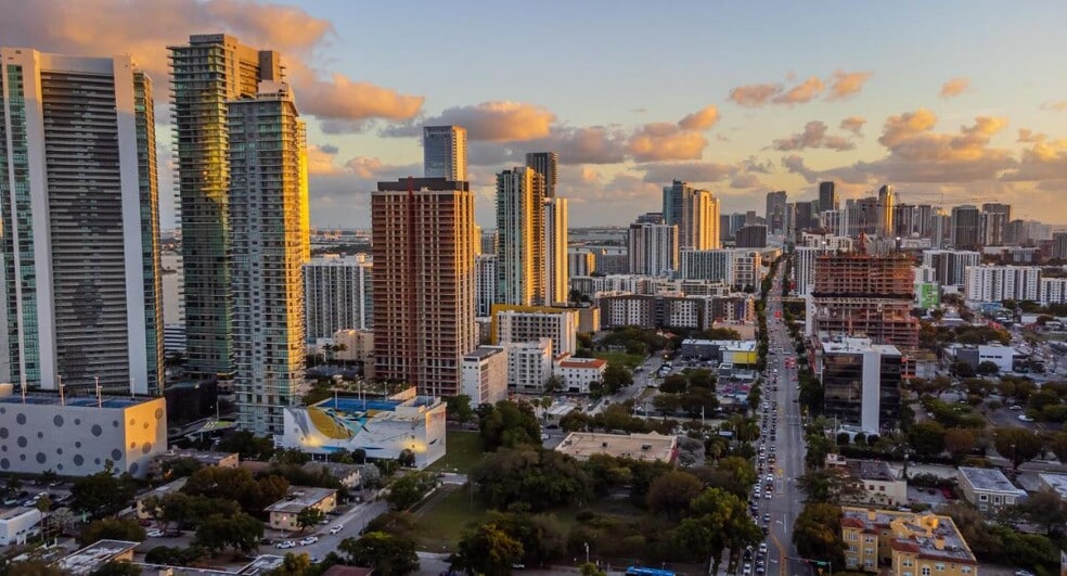 More Photos Of 3530 Biscayne Blvd, Miami Hotel For Sale
