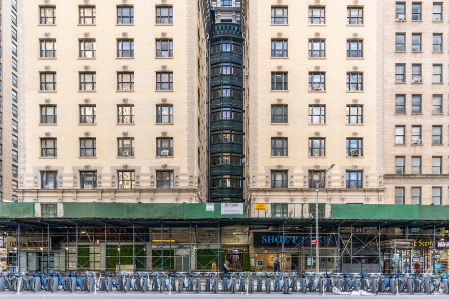 More Photos Of 853 Seventh Ave, New York Apartments For Lease