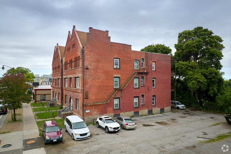 More Photos Of 512-514 Lake Ave, Rochester Apartments For Sale