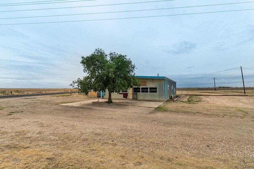 More Photos Of 9298 Texas 86, Silverton Restaurant For Sale