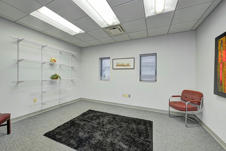 More Photos Of 241 S State Ave, Indianapolis Warehouse For Sale