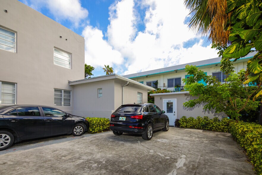 More Photos Of 560 Michigan Ave, Miami Beach Apartments For Sale