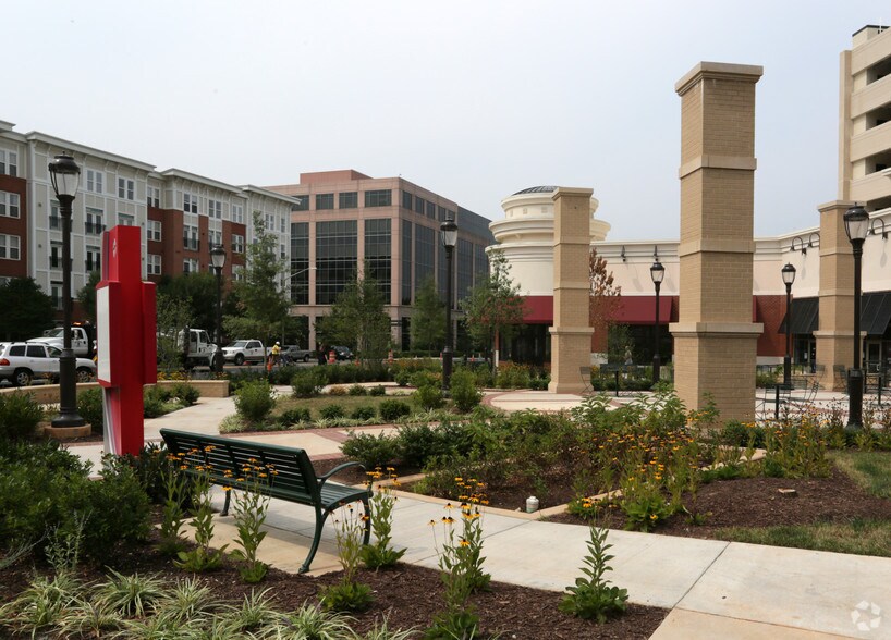 More Photos Of 2672-2676 Avenir Rd, Fairfax Unknown For Lease