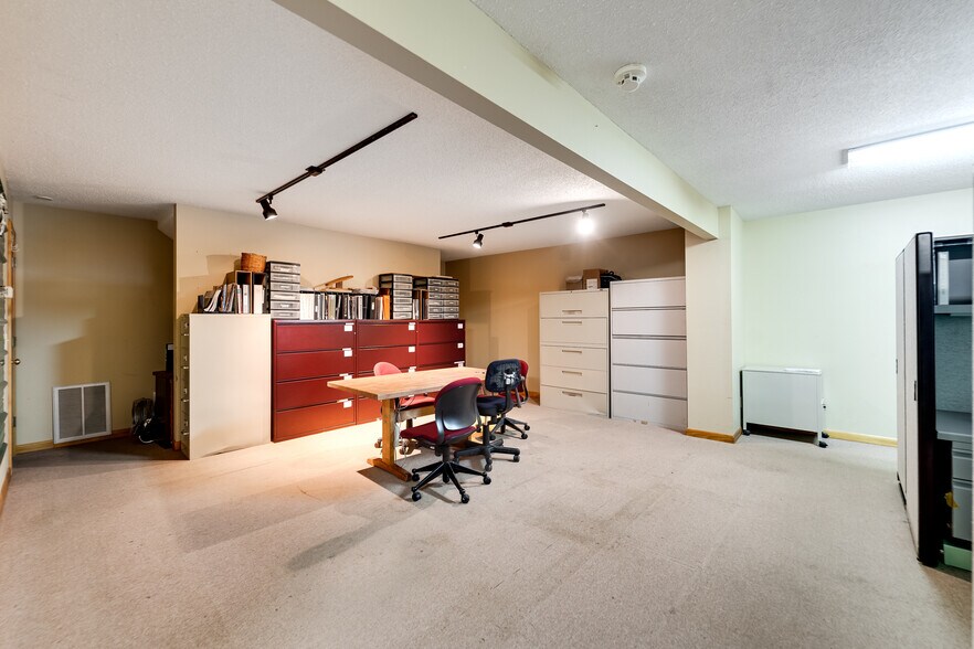 More Photos Of 25 Setser Branch Rd, Franklin Storefront For Sale