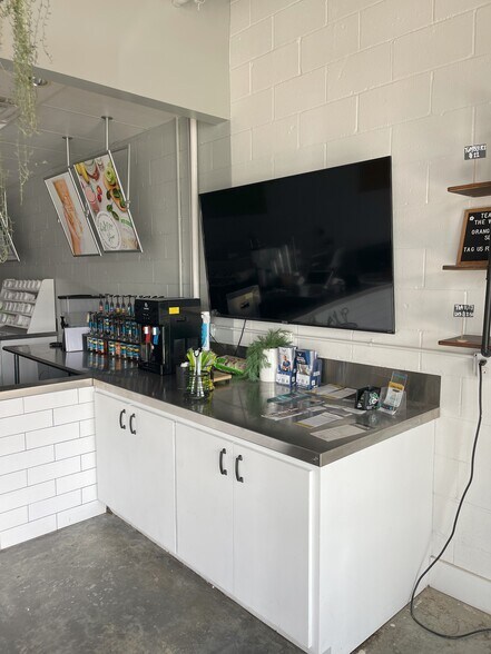 More Photos Of 3617 Perkins Rd, Baton Rouge General Retail For Sale