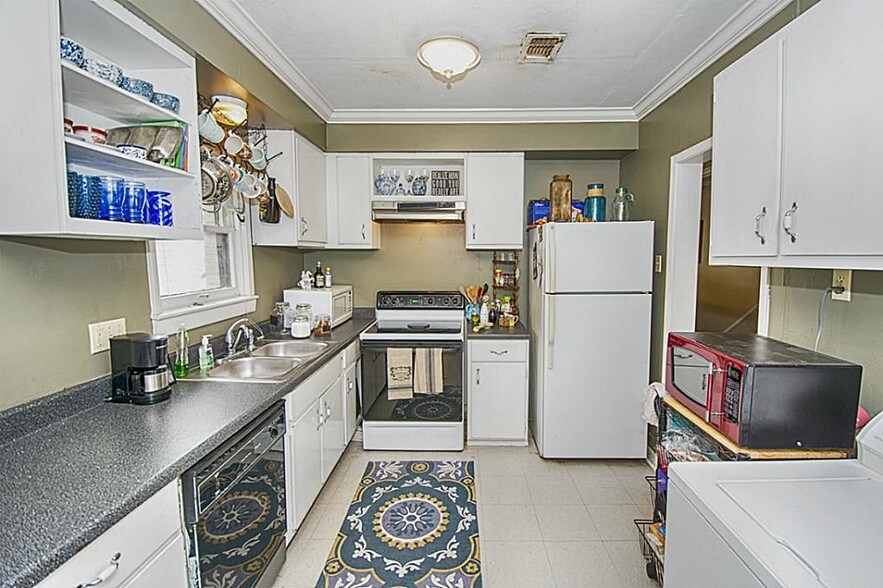 More Photos Of 1829 Colquitt St, Houston Specialty For Lease