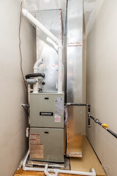 More Photos Of 6129 N Ravenswood Ave, Chicago Multifamily For Sale