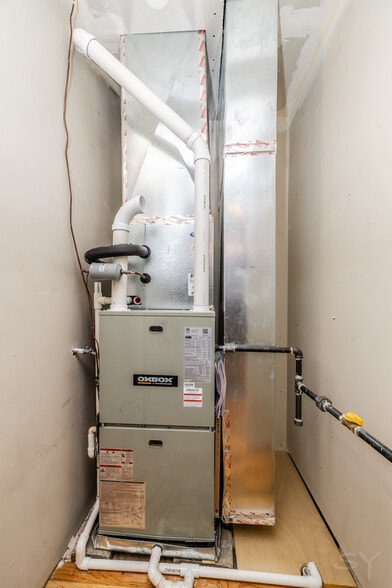 More Photos Of 6129 N Ravenswood Ave, Chicago Multifamily For Sale