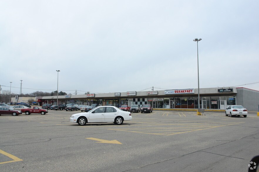 More Photos Of 2017-2039 Main St, Brockton Freestanding For Lease