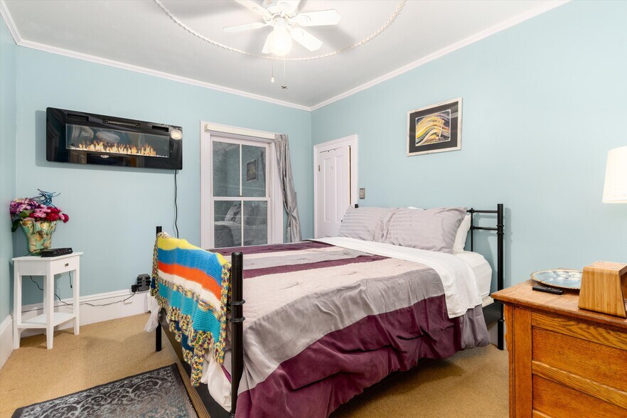 More Photos Of 200 Rose St, Georgetown Hospitality For Sale