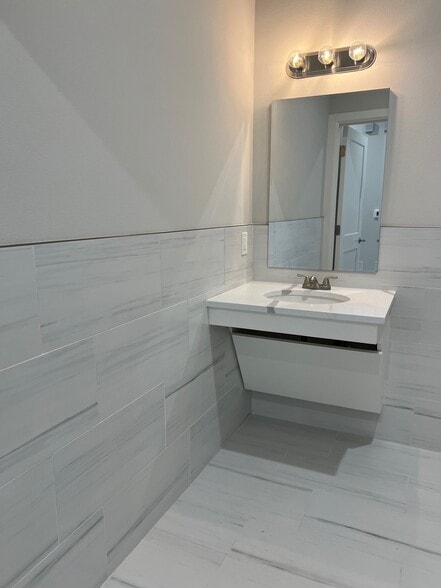 More Photos Of 7978 Preston Rd, Frisco Medical For Sale