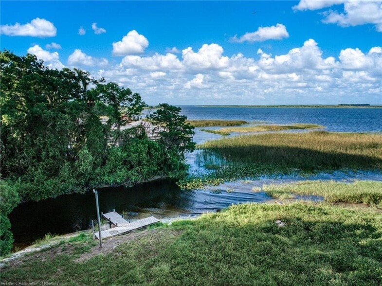 More Photos Of 44 Crawford Dr, Lake Placid Manufactured Housing Mobile Home Park For Sale