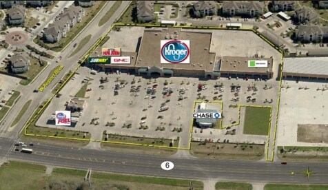 More Photos Of 11543-11581 S Hwy 6, Sugar Land Storefront For Lease