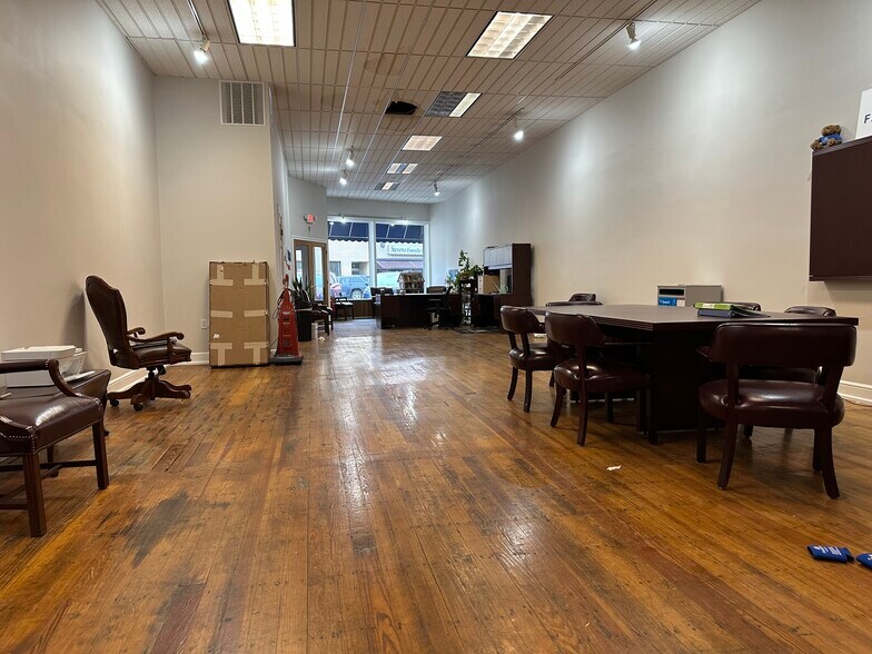 More Photos Of 8 E Front St, Monroe Storefront Retail Residential For Lease