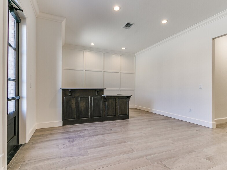 More Photos Of 13709 S Santa Fe Ave, Oklahoma City Office For Lease