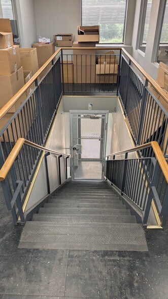 More Photos Of 85 Fulton St, Boonton Warehouse For Lease