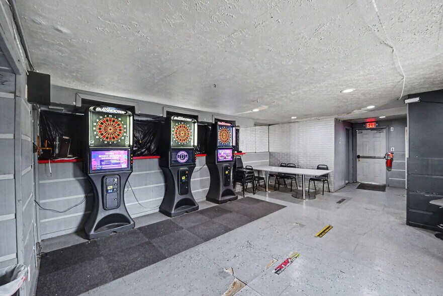 More Photos Of 126 McConnell St, Oxford Storefront Retail Residential For Sale