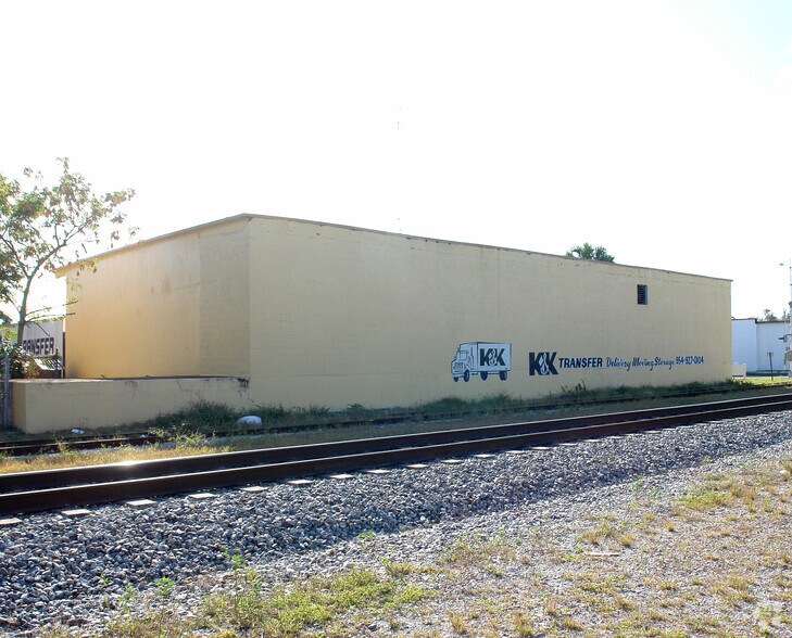 More Photos Of 5 NW 3rd Ave, Dania Beach Warehouse For Sale