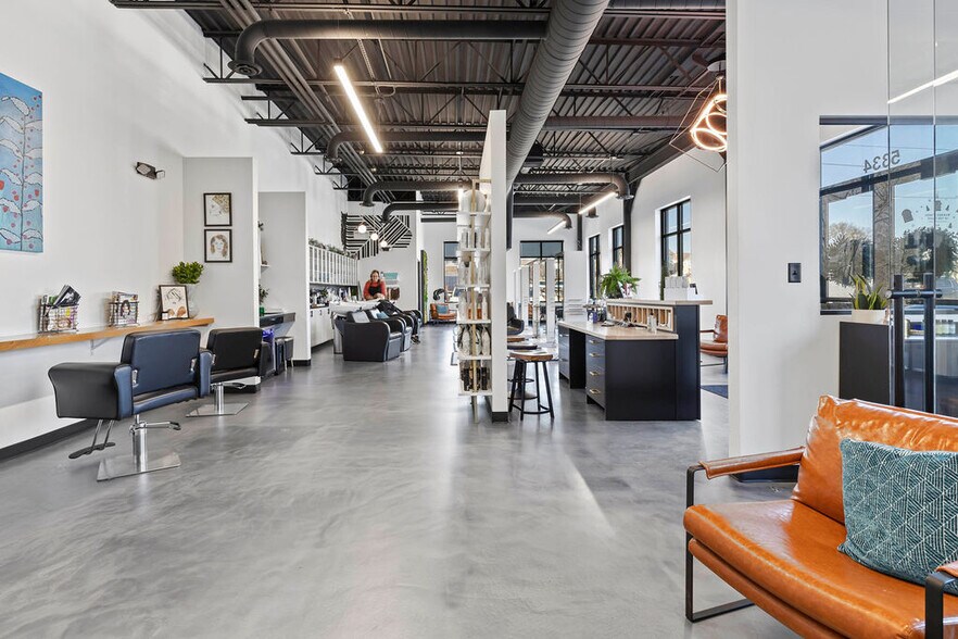 More Photos Of 5334 Warner Rd, Columbus Unknown For Lease