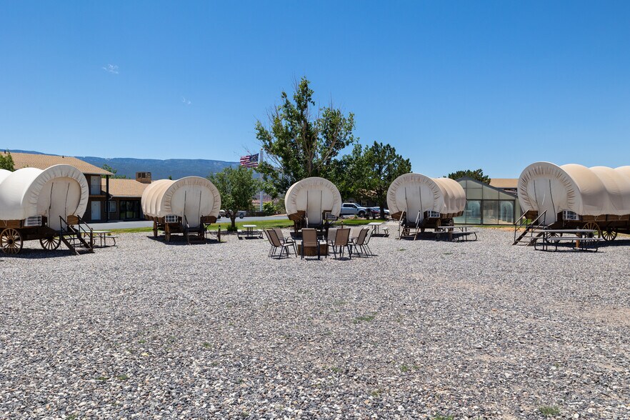 More Photos Of 955 E Utah State Route 24, Torrey Hotel For Sale