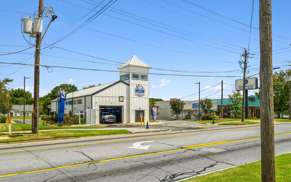 More Photos Of 583 E 3rd St, Jackson Carwash For Sale
