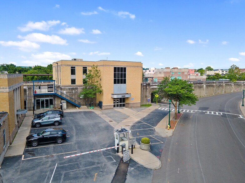 Primary Photo Of 269 W Jefferson St, Syracuse Office For Lease