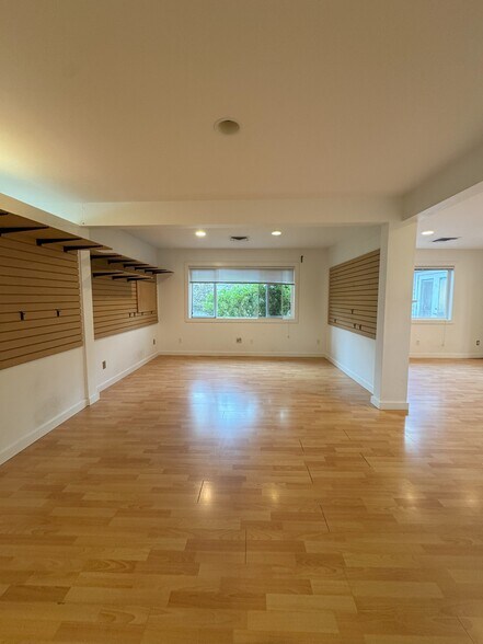 More Photos Of 349 E 3rd St, North Bend Office For Sale