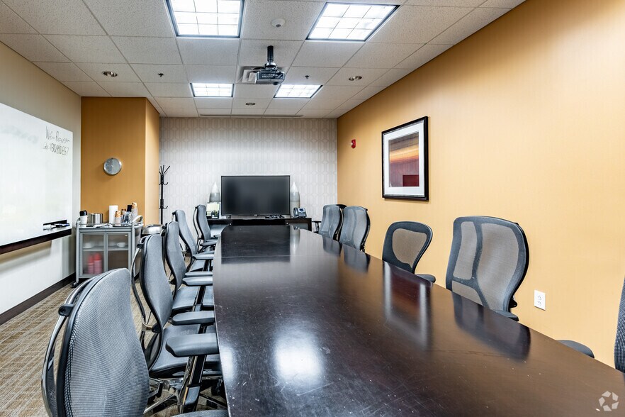 More Photos Of 424 Church St, Nashville Office For Lease