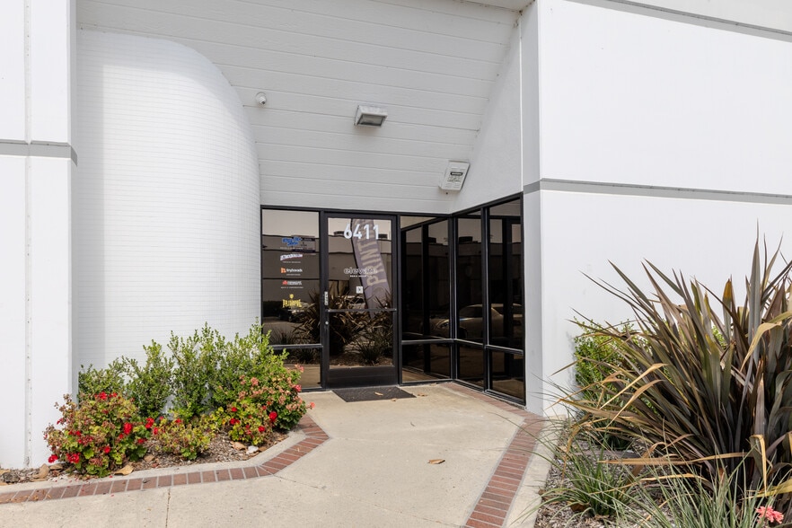 More Photos Of 6407-6419 Alondra Blvd, Paramount Warehouse For Sale
