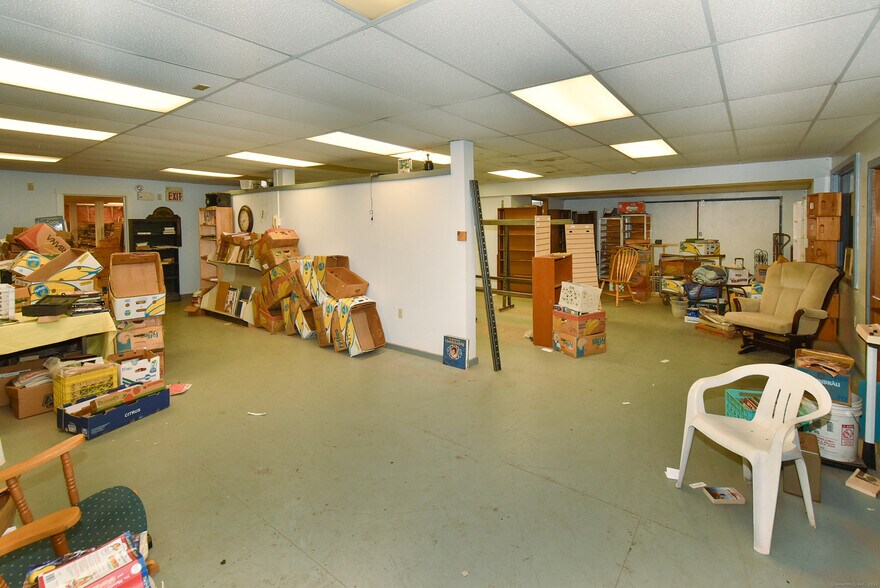 More Photos Of 712 Bread and Milk St, Coventry Manufacturing For Sale