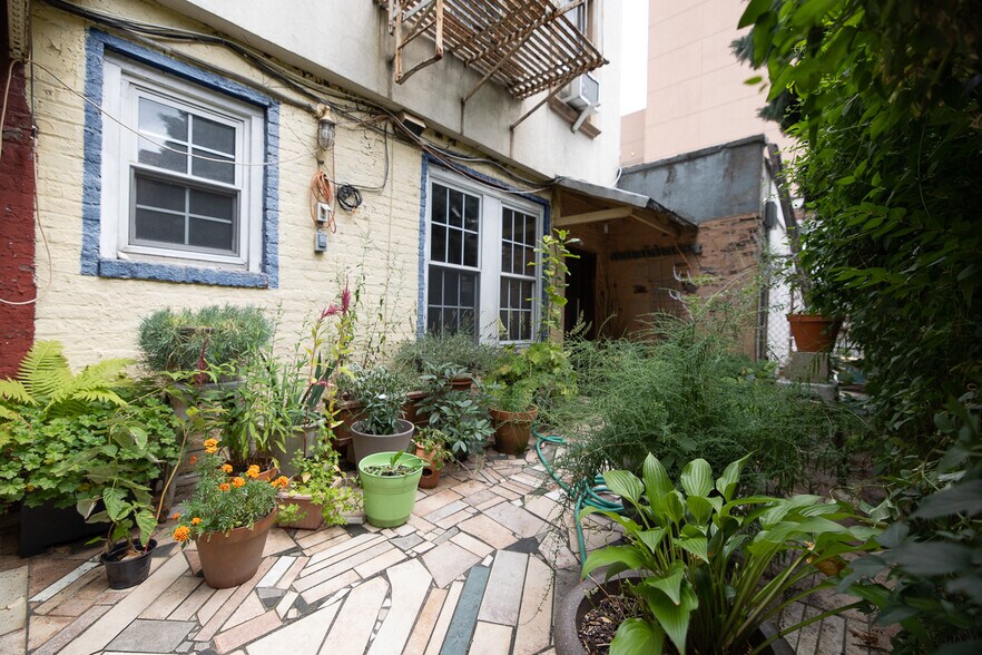 More Photos Of 146 N 7th St, Brooklyn Apartments For Sale