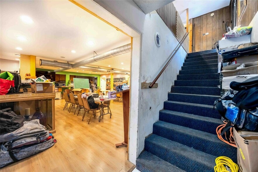 More Photos Of 5208 Noble St, Houston Specialty For Sale