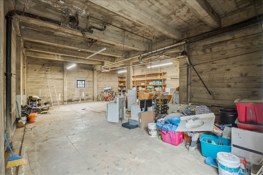 More Photos Of 3719 Emerson St, Oakland Apartments For Sale