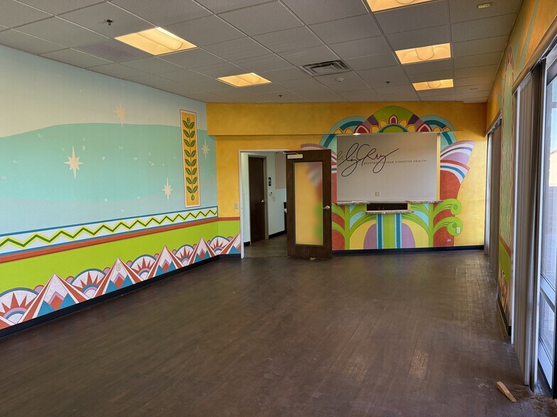 More Photos Of 4110 N 108th Ave, Phoenix Medical For Lease
