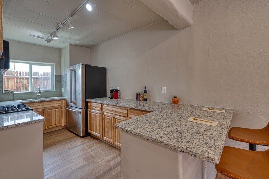 More Photos Of 720-724 School St, Espanola Apartments For Sale