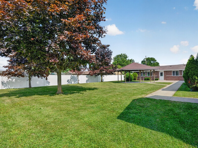 More Photos Of 200 S 4th St, Kawkawlin Assisted Living For Sale