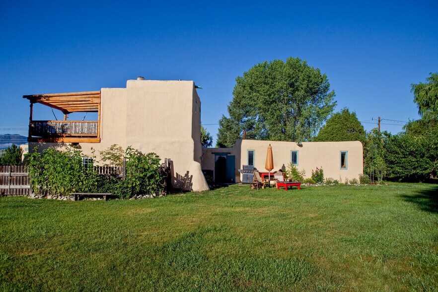 More Photos Of 613 Callejon Rd, Taos Hospitality For Sale