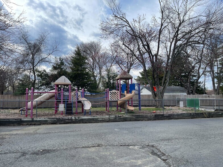 More Photos Of 5411 Franconia Rd, Alexandria Specialty For Lease