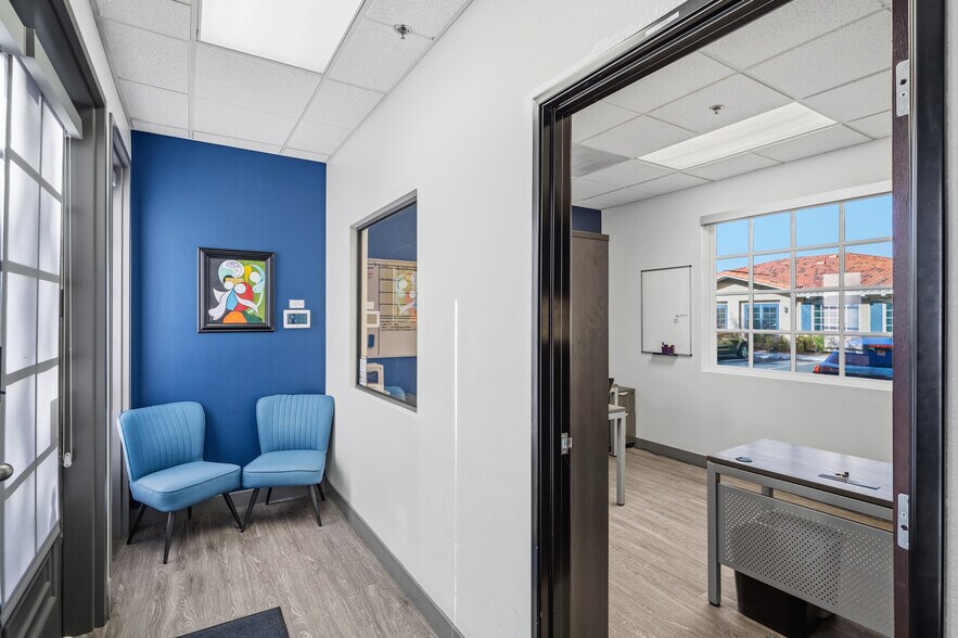 More Photos Of 3087 E Warm Springs Rd, Las Vegas Office For Sale