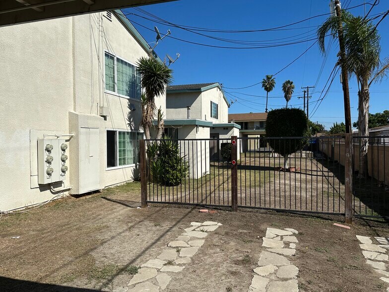 More Photos Of 10932-10952 Palma Vista Ave, Garden Grove Apartments For Sale