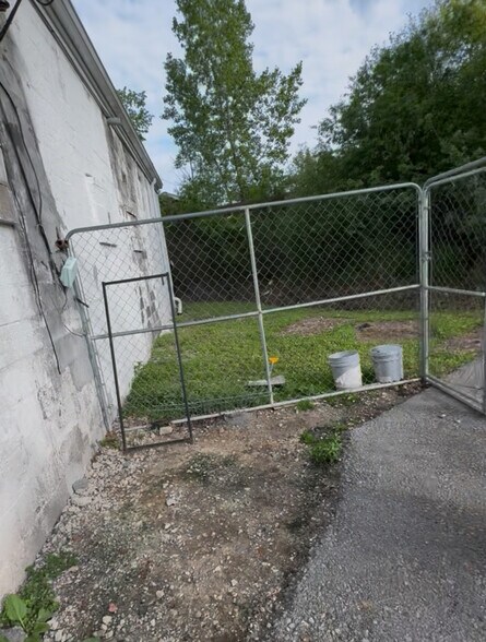 More Photos Of 2488 Grand Island Blvd, Grand Island Unknown For Lease