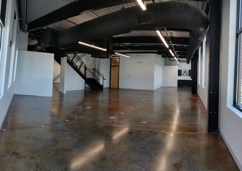 More Photos Of 214 W Tremont Ave, Charlotte Office For Lease