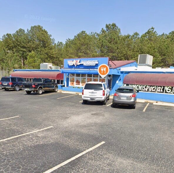Primary Photo Of 301 E Commerce Ave, Lagrange General Retail For Lease